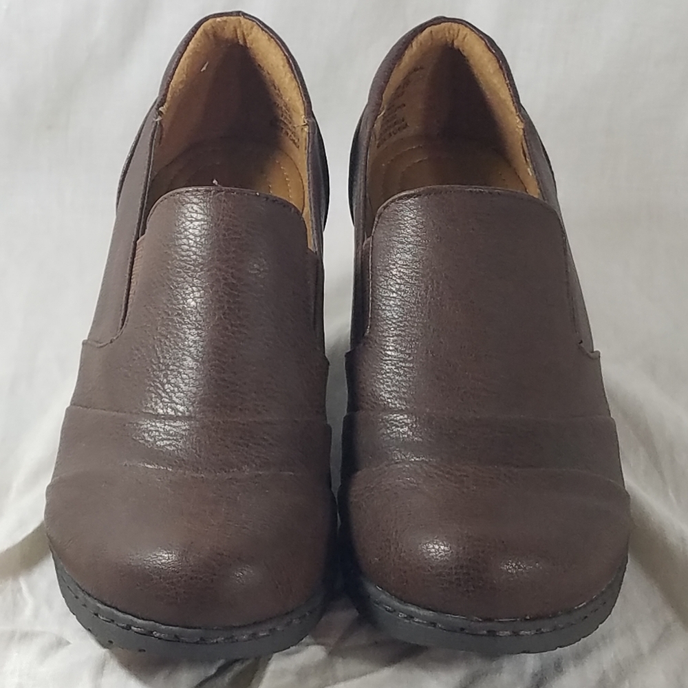 Basic Edition Mule Clog Shoes Brown Heels sz 7 M